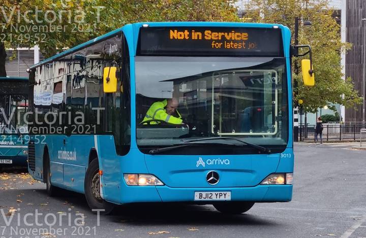 Image of Arriva Beds & Bucks vehicle 3013. Taken by Victoria T at 21:49:52 on 2021.11.07
