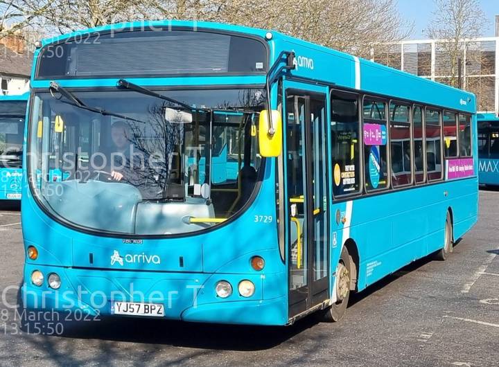 Image of Arriva Beds & Bucks vehicle 3729. Taken by Katherine T at 13:15:50 on 2022.03.08