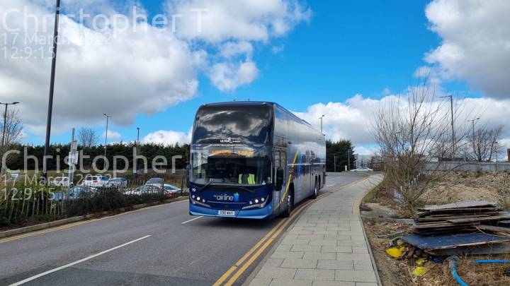 Image of Oxford Bus Company vehicle 70. Taken by Katherine T at 12:09:15 on 2022.03.17