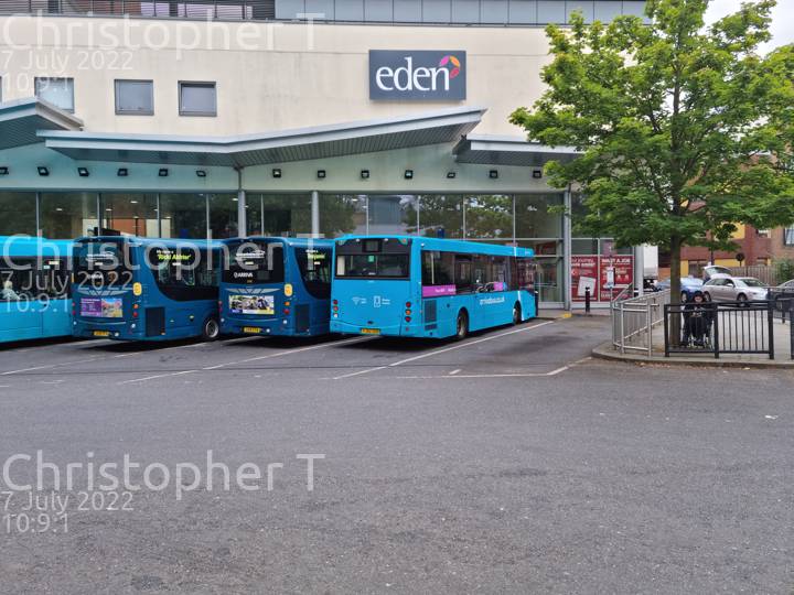 Image of Arriva Beds & Bucks vehicle 2790. Taken by Katherine T at 10:09:01 on 2022.07.07
