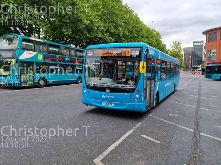 Image of Arriva Beds & Bucks vehicle 3813. Taken by Katherine T at 10:10:30 on 2022.08.01