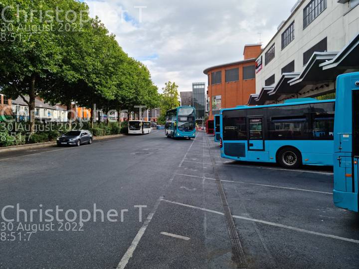 Image of Arriva Beds & Bucks vehicle 4210. Taken by Katherine T at 08:51:07 on 2022.08.30