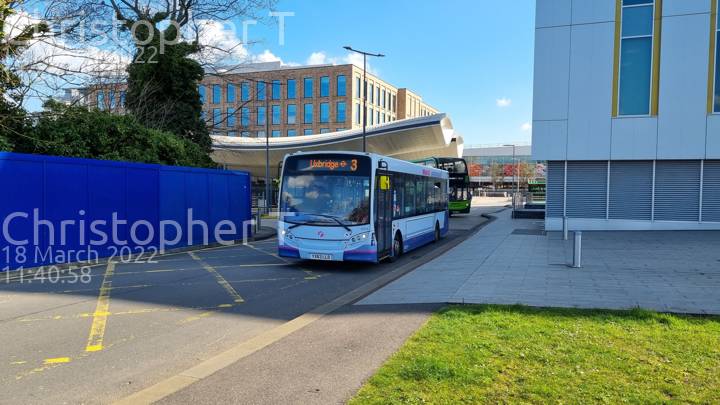 Image of First Berkshire & The Thames Valley vehicle 44564. Taken by Katherine T at 11:40:58 on 2022.03.18