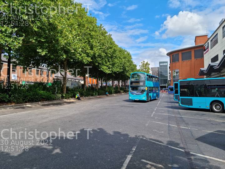 Image of Arriva Beds & Bucks vehicle 4210. Taken by Katherine T at 12:51:28 on 2022.08.30