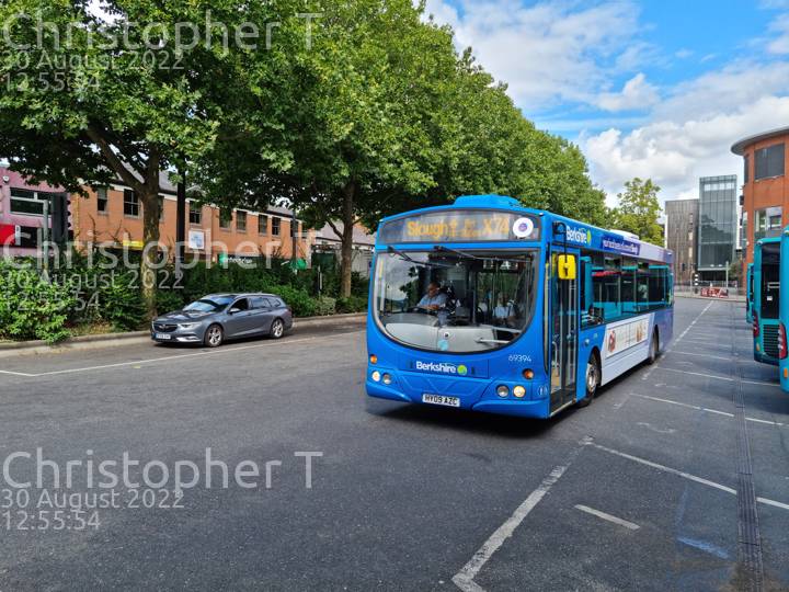 Image of First Berkshire & The Thames Valley vehicle 69394. Taken by Katherine T at 12:55:54 on 2022.08.30