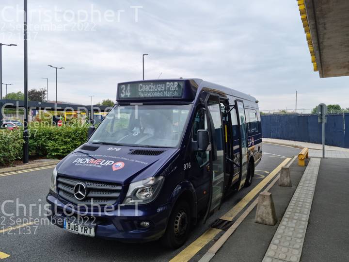 Image of Carousel Buses vehicle 976. Taken by Katherine T at 12:01:37 on 2022.09.02