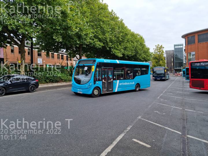 Image of Arriva Beds & Bucks vehicle 2328. Taken by Katherine T at 10:11:44 on 2022.09.20