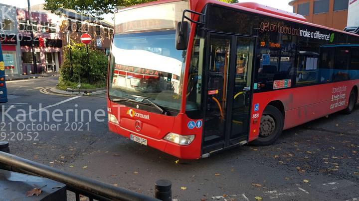 Image of Carousel Buses vehicle 883. Taken by Katherine T at 09:20:52 on 2021.10.21