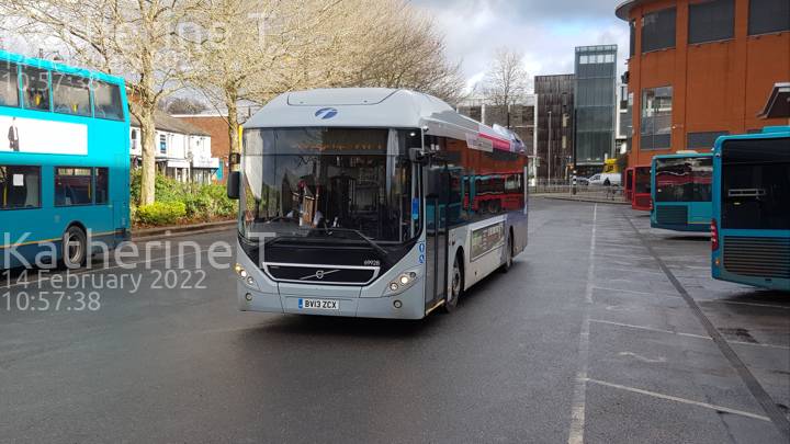 Image of First Berkshire & The Thames Valley vehicle 69928. Taken by Katherine T at 10:57:38 on 2022.02.14