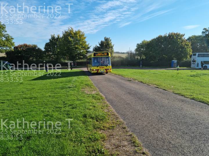 Image of Red Rose Travel vehicle 50520. Taken by Katherine T at 08:33:53 on 2022.09.25