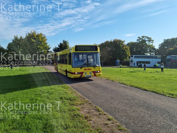 Image of Red Rose Travel vehicle 50520. Taken by Katherine T at 08:33:58 on 2022.09.25