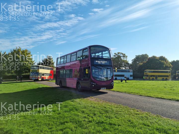 Image of Brighton & Hove vehicle 425. Taken by Katherine T at 08:34:35 on 2022.09.25