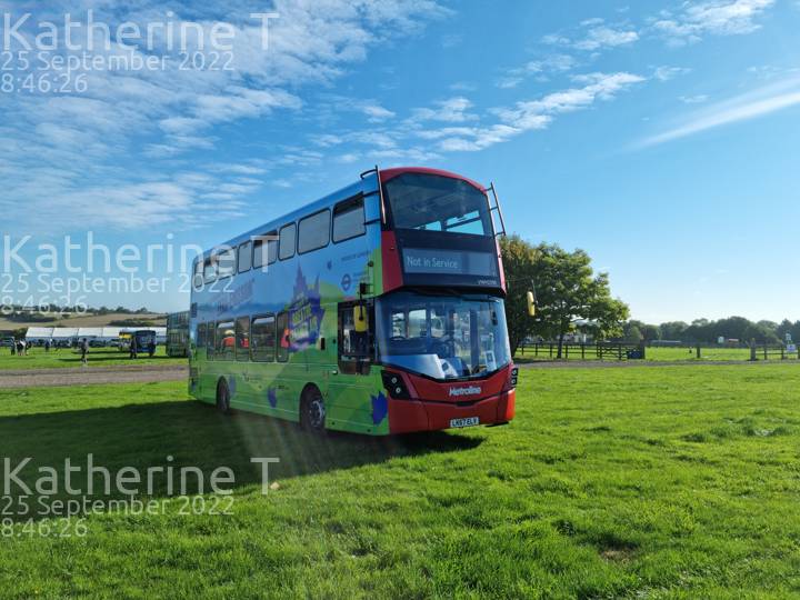 Image of Metroline London vehicle VWH2390. Taken by Katherine T at 08:46:26 on 2022.09.25