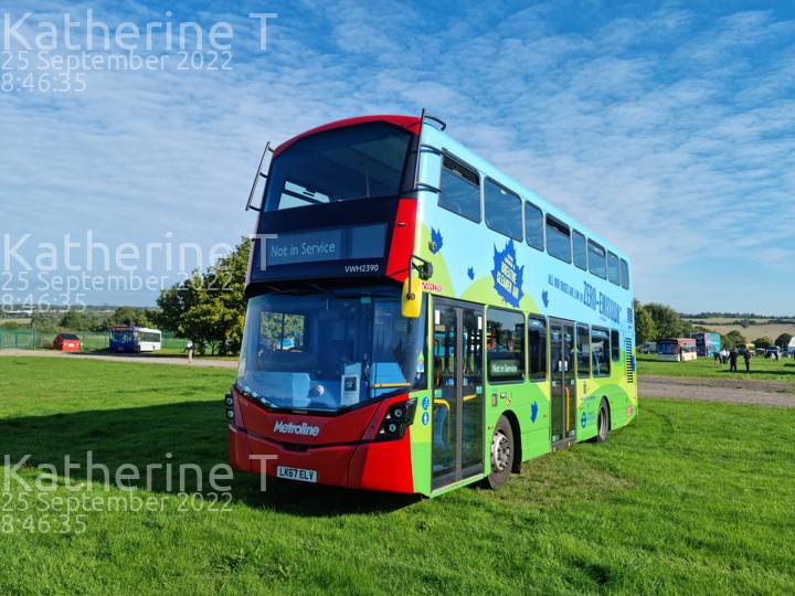 Image of Metroline London vehicle VWH2390. Taken by Katherine T at 08:46:35 on 2022.09.25
