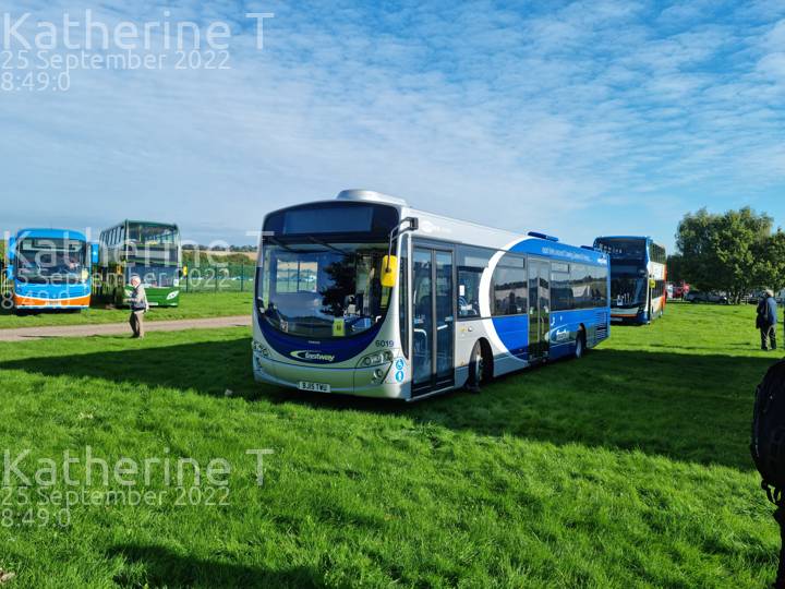 Image of Metrobus (Crawley) vehicle 6019. Taken by Katherine T at 08:49:00 on 2022.09.25
