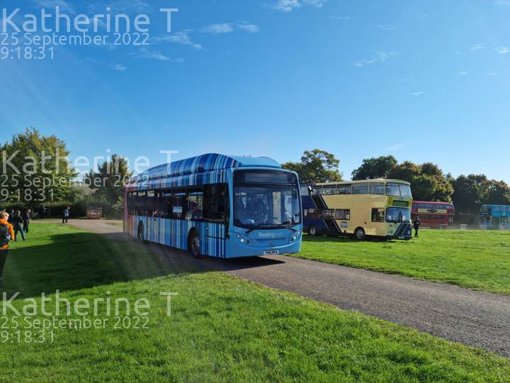 Image of Reading Buses vehicle 431. Taken by Katherine T at 09:18:31 on 2022.09.25
