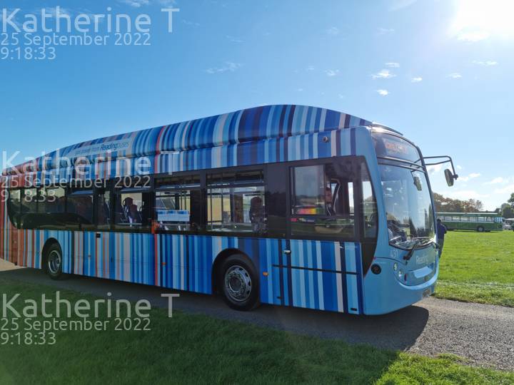 Image of Reading Buses vehicle 431. Taken by Katherine T at 09:18:33 on 2022.09.25