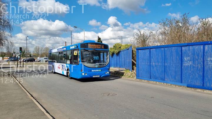 Image of First Berkshire & The Thames Valley vehicle 69401. Taken by Katherine T at 12:04:43 on 2022.03.18