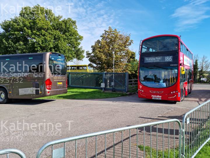 Image of Metroline London vehicle VWH2041. Taken by Katherine T at 09:57:32 on 2022.09.25