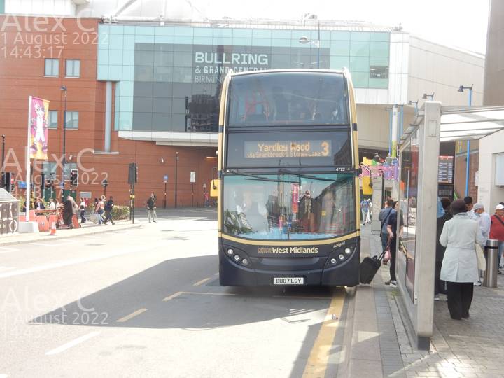 Image of National Express West Midlands vehicle 4722. Taken by Alex C at 14:43:17 on 2022.08.01