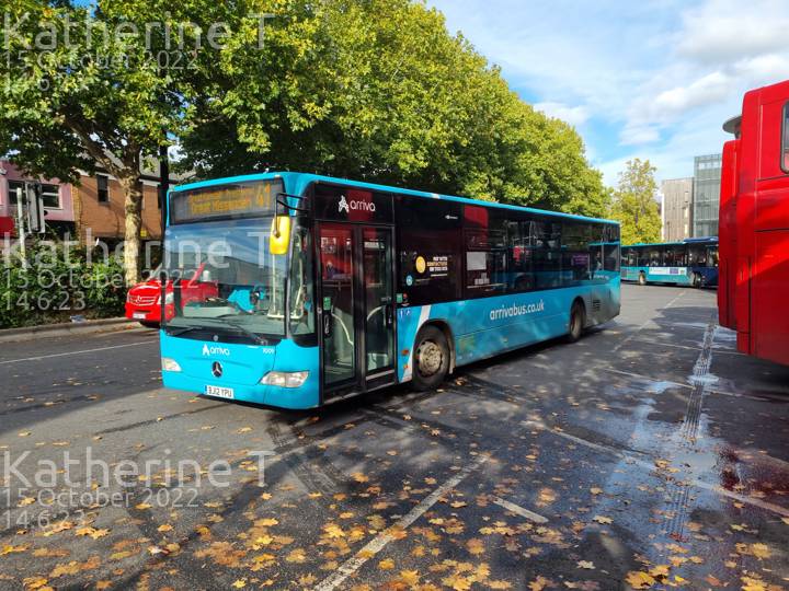 Image of Arriva Beds & Bucks vehicle 3009. Taken by Katherine T at 14:06:23 on 2022.10.15