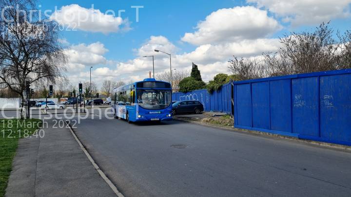 Image of First Berkshire & The Thames Valley vehicle 69393. Taken by Katherine T at 12:18:40 on 2022.03.18