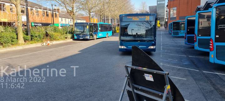 Image of Arriva Beds & Bucks vehicle 3920. Taken by Katherine T at 11:06:42 on 2022.03.08