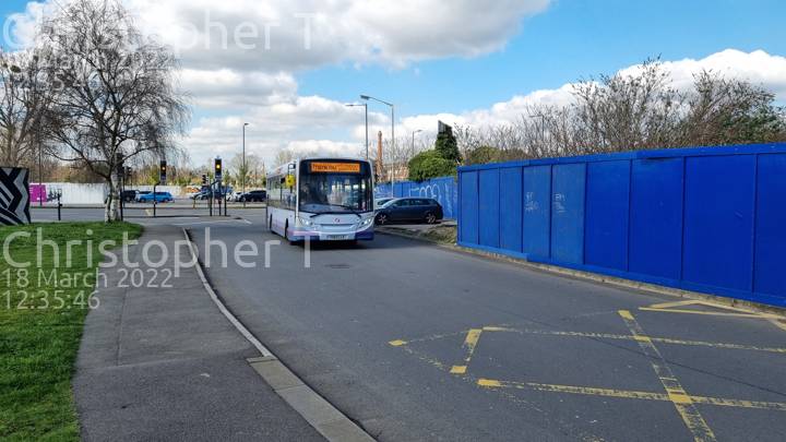 Image of First Berkshire & The Thames Valley vehicle 44565. Taken by Katherine T at 12:35:46 on 2022.03.18