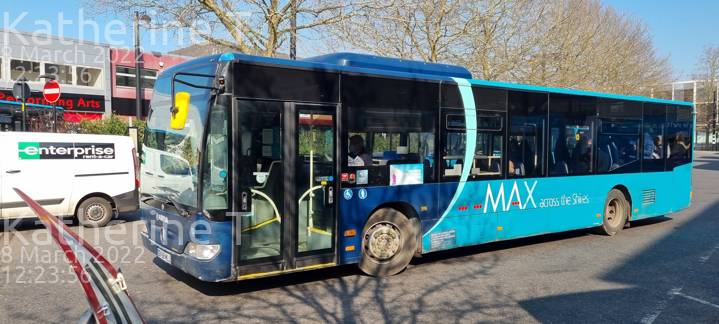 Image of Arriva Beds & Bucks vehicle 3916. Taken by Katherine T at 12:23:56 on 2022.03.08
