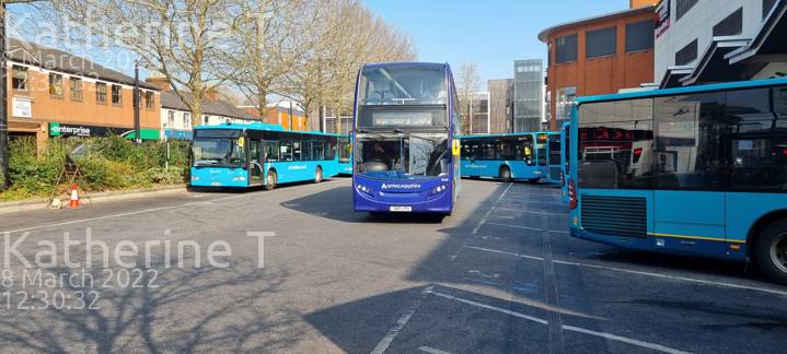 Image of Arriva Beds & Bucks vehicle 5465. Taken by Katherine T at 12:30:32 on 2022.03.08