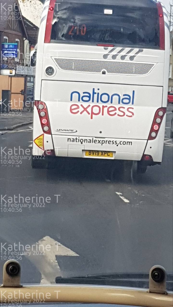 Image of National Express (RDG) vehicle 1415. Taken by Katherine T at 10:40:56 on 2022.02.14