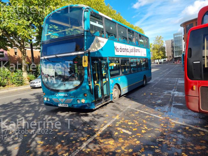 Image of Arriva Beds & Bucks vehicle 4211. Taken by Katherine T at 12:07:38 on 2022.10.17