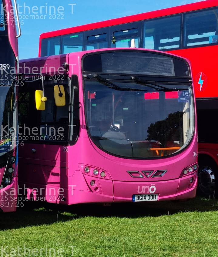 Image of Uno Buses vehicle 366. Taken by Katherine T at 08:37:26 on 2022.09.25