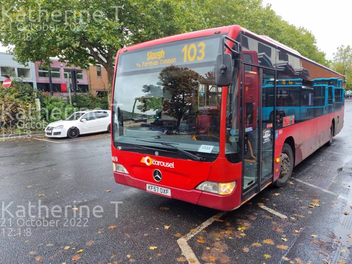 Image of Carousel Buses vehicle 869. Taken by Katherine T at 12:01:08 on 2022.10.21
