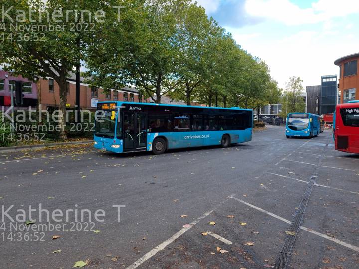 Image of Arriva Beds & Bucks vehicle 3016. Taken by Katherine T at 14:36:52 on 2022.11.04