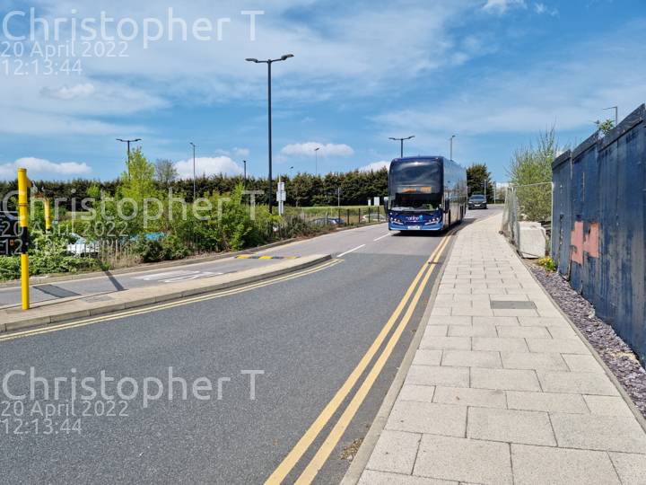 Image of Oxford Bus Company vehicle 71. Taken by Katherine T at 12:13:44 on 2022.04.20
