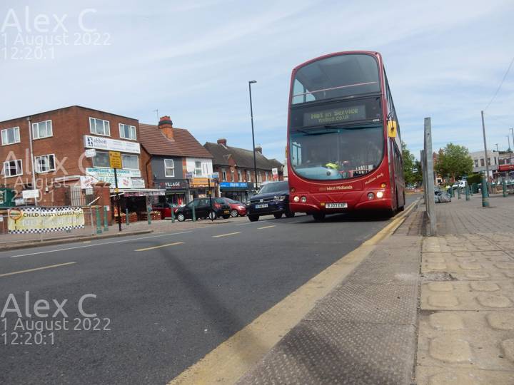 Image of National Express West Midlands vehicle 4504. Taken by Alex C at 12:20:01 on 2022.08.01