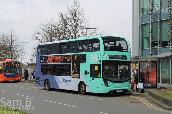 Image of First Berkshire & The Thames Valley vehicle 34381. Taken by Sam B at 11:18:00 on 2023.04.22