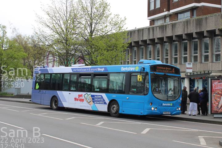 Image of First Berkshire & The Thames Valley vehicle 69393. Taken by Sam B at 12:59:00 on 2023.04.22