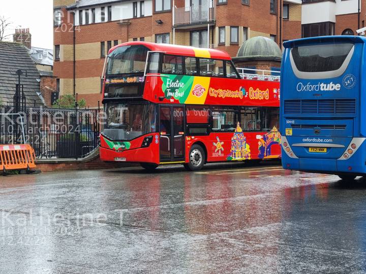Image of City Sightseeing Oxford vehicle 191. Taken by Katherine T at 12:42:24 on 2024.03.10