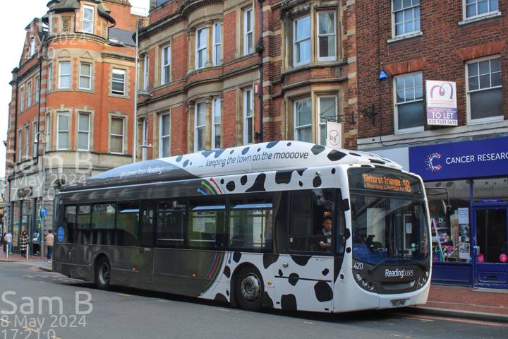 Image of Reading Buses vehicle 420. Taken by Sam B at 17:21:00 on 2024.05.08