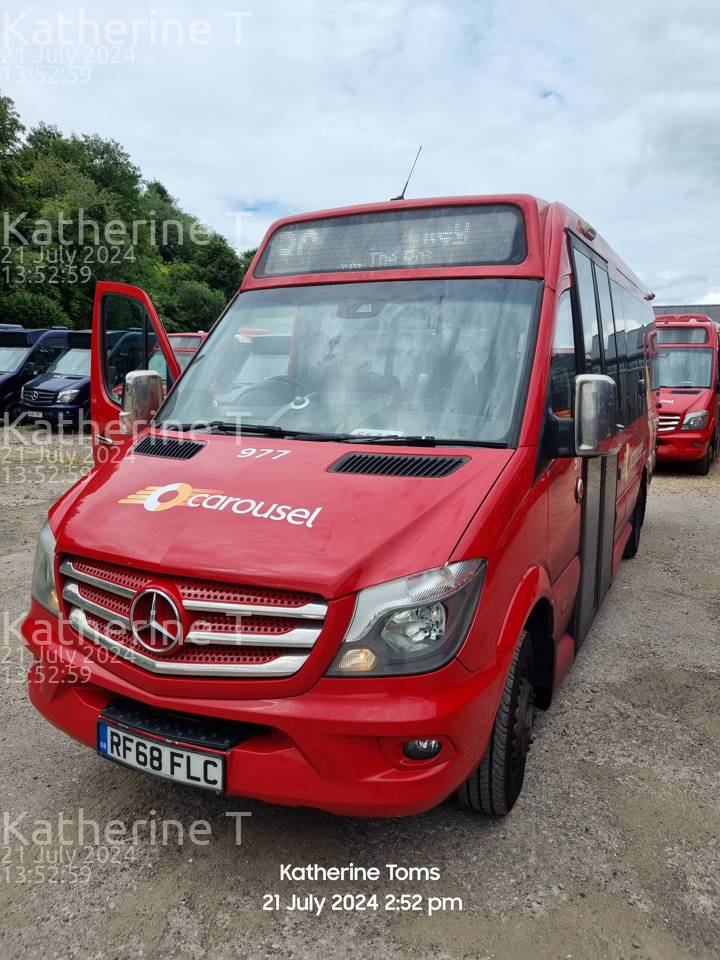 Image of Carousel Buses vehicle 977. Taken by Katherine T at 13:52:59 on 2024.07.21