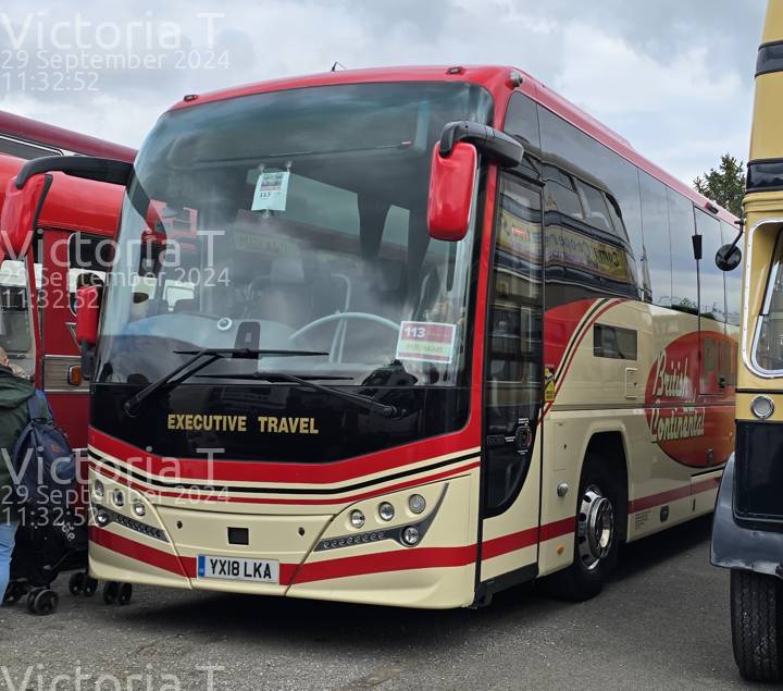 Image of Pulhams Coaches vehicle YX18LKA. Taken by Victoria T at 11:32:52 on 2024.09.29