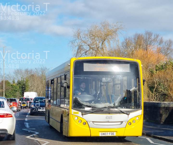 Image of Yellow Buses vehicle 2001. Taken by Victoria T at 13:48:08 on 2022.02.22