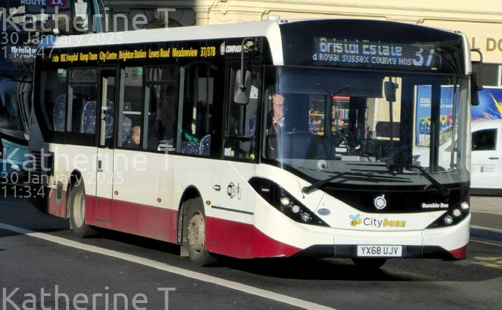 Image of Compass Travel vehicle 4302. Taken by Katherine T at 11:03:47 on 2025.01.30