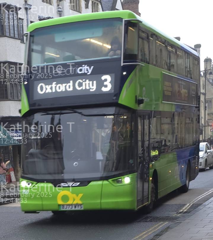 Image of Oxford Bus Company vehicle 750. Taken by Katherine T at 12:44:33 on 2025.02.08